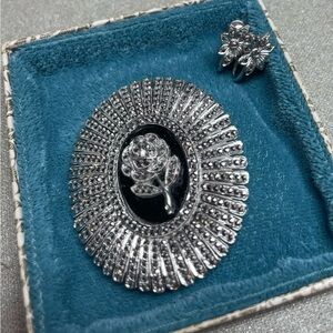 KD 925 Sterling Silver Vintage Onyx Floral Brooch And Earring Set